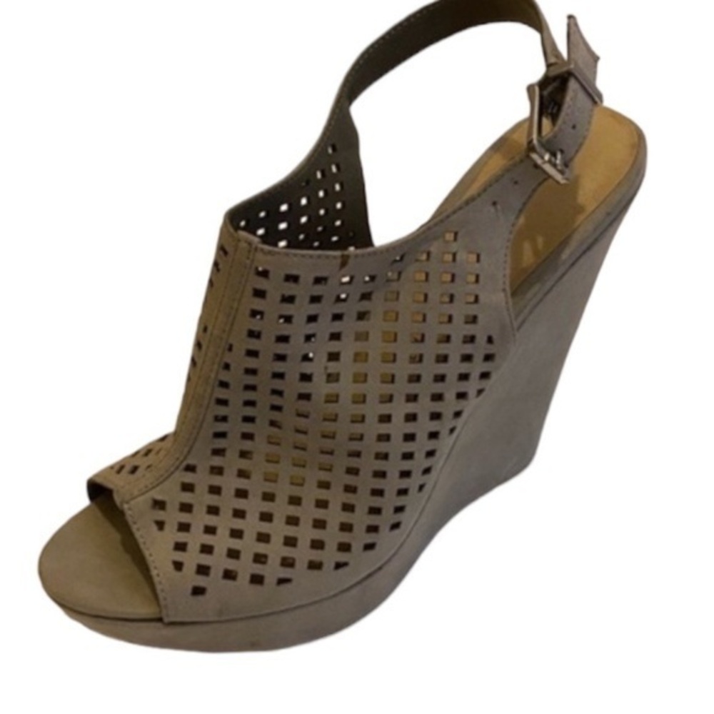 Chinese Laundry Wedges